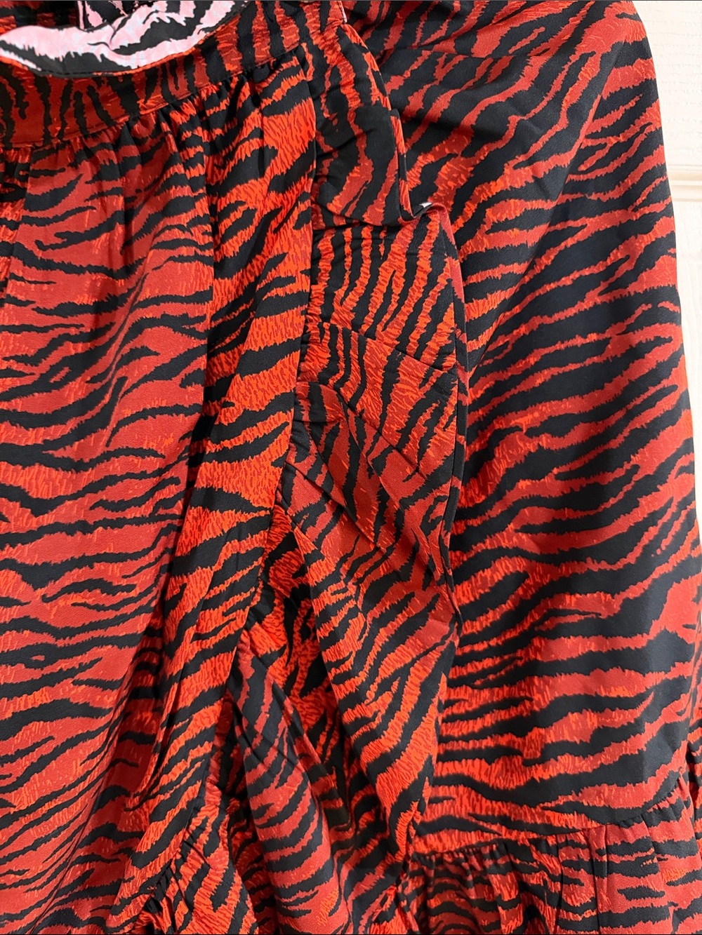 KENZO x H&M Silk Blend Wrap Midi Skirt Tiger Print Ruffle NWOT US 2 Rare - Picture 6 of 9